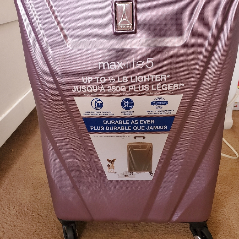 Travelpro luggae